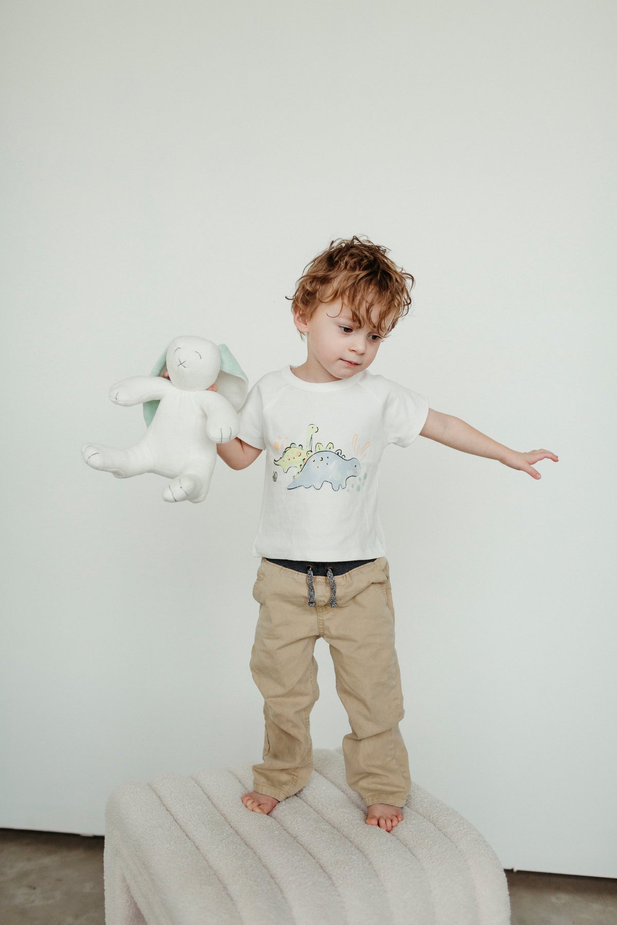 kids dino tee jump UTN 104
